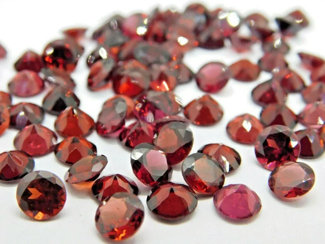 1月の誕生石　ガーネット