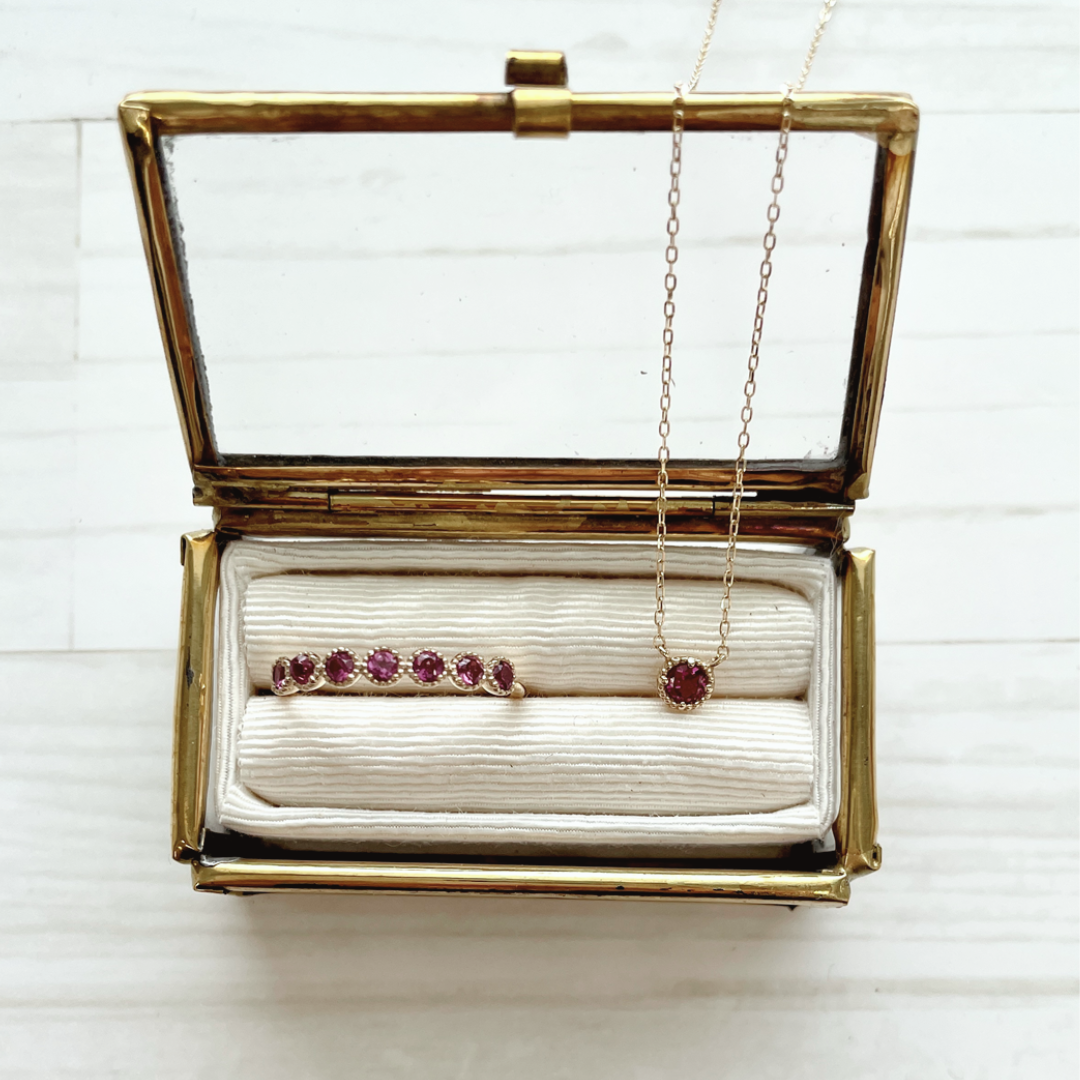 ロードライトガーネット ミル打ちハーフエタニティ リング K10YG