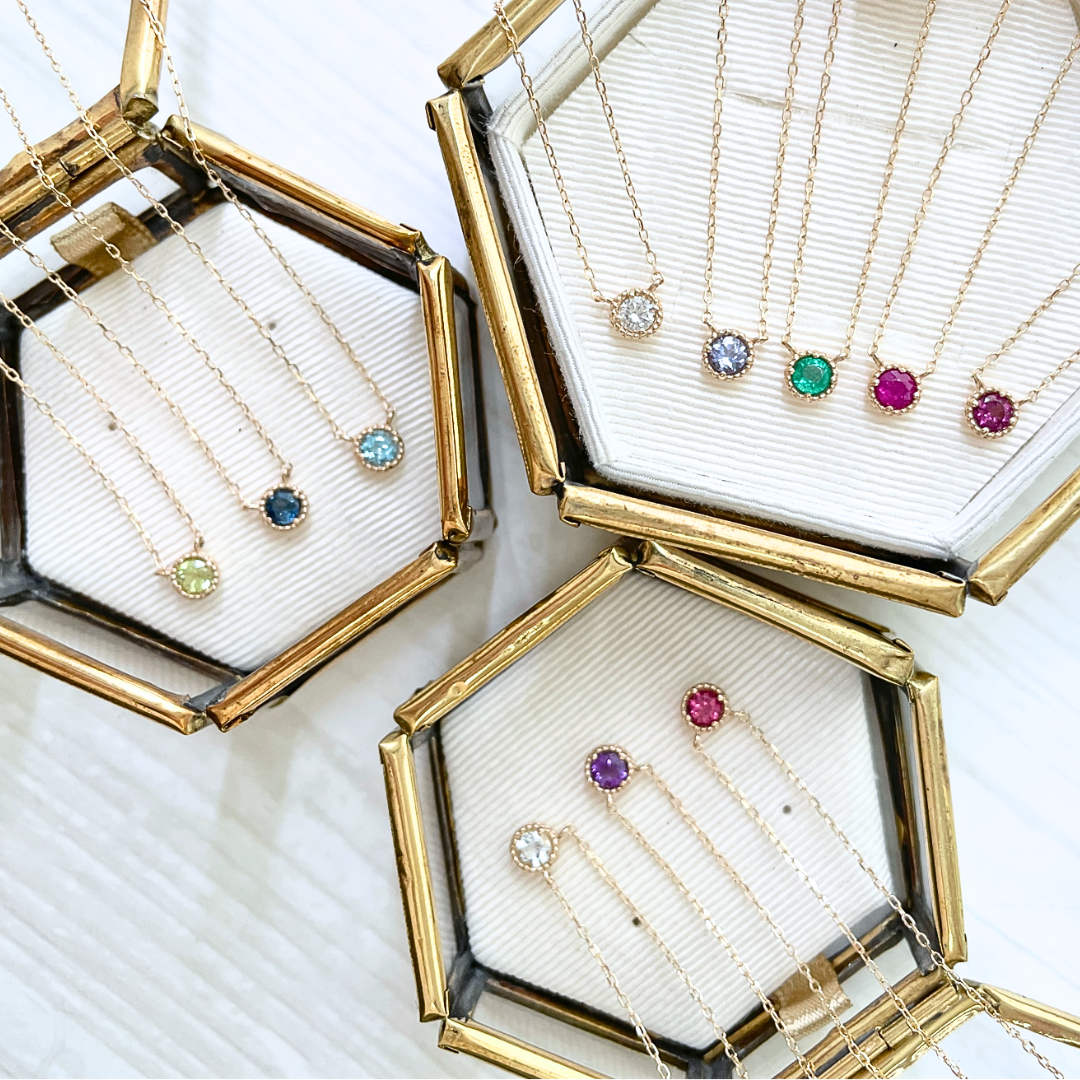 エメラルド ミルグレインネックレス K10YG