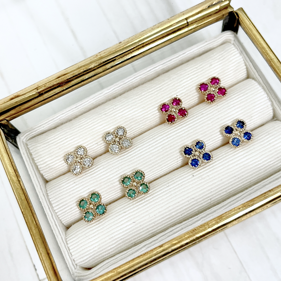 エメラルド フラワーピアス K10YG