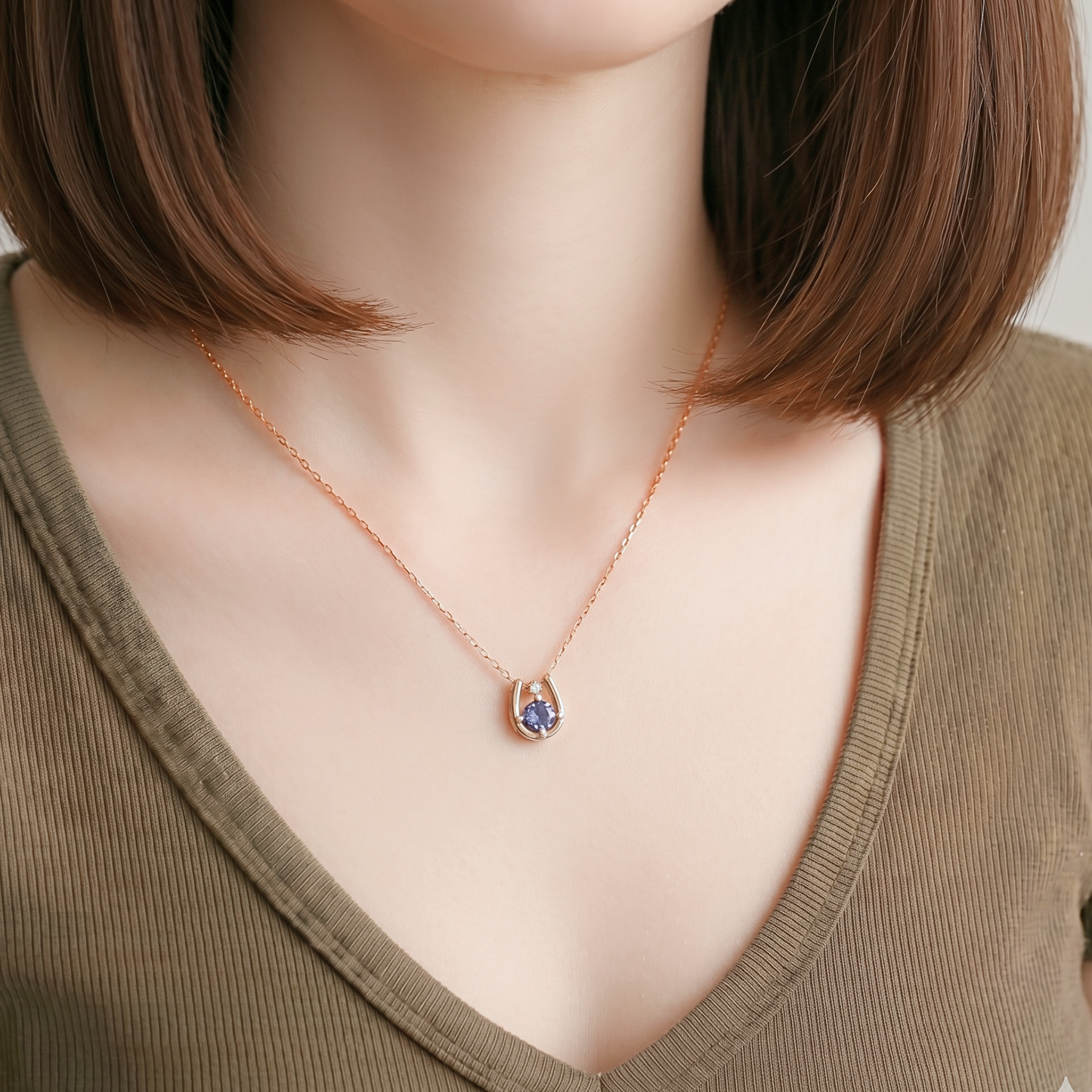 タンザナイト×ダイヤモンド0.01ct ホースシューネックレス K10YG