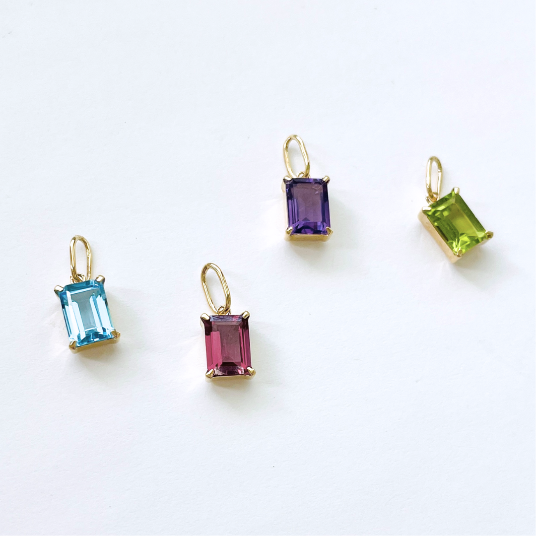 ペリドット　スクエアカット　ペンダントトップ　K10YG