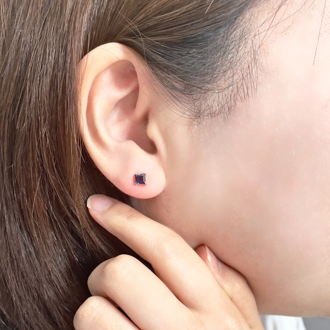 アイオライト　スクエアカット　スタッドピアス　K10YG