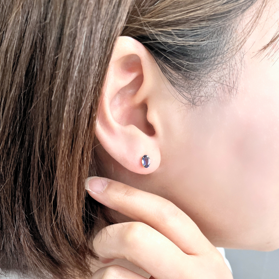 アイオライト　オーバルカット　スタッドピアス　K10YG
