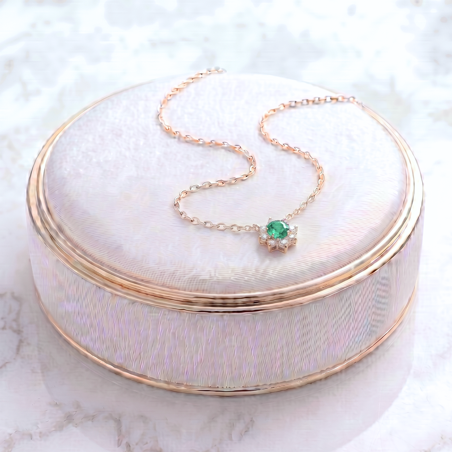 エメラルド×ダイヤモンド0.07ct ネックレス K18YG