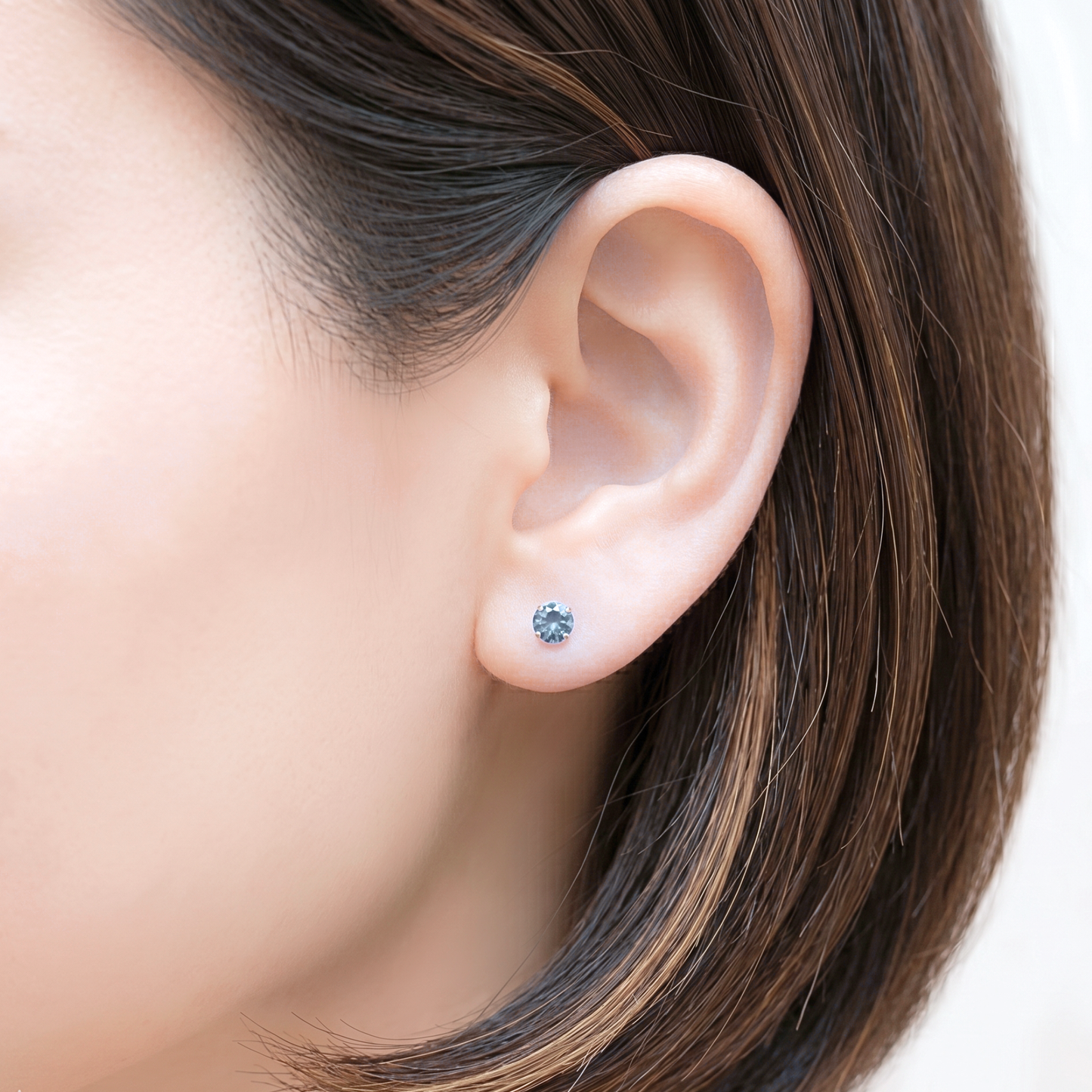 ブルートパーズ 　ラウンドカット　スタッドピアス　 K18YG