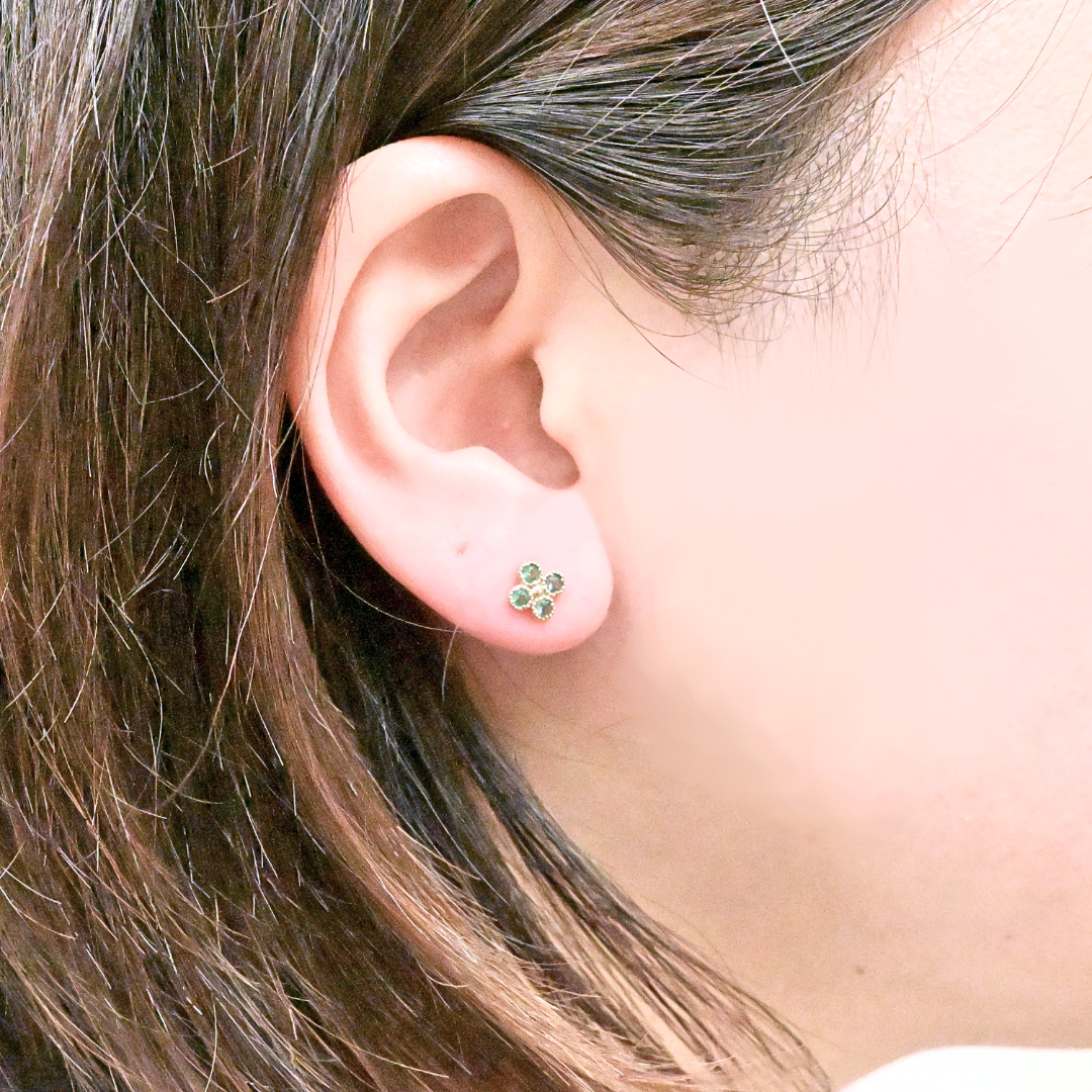エメラルド フラワーピアス K10YG