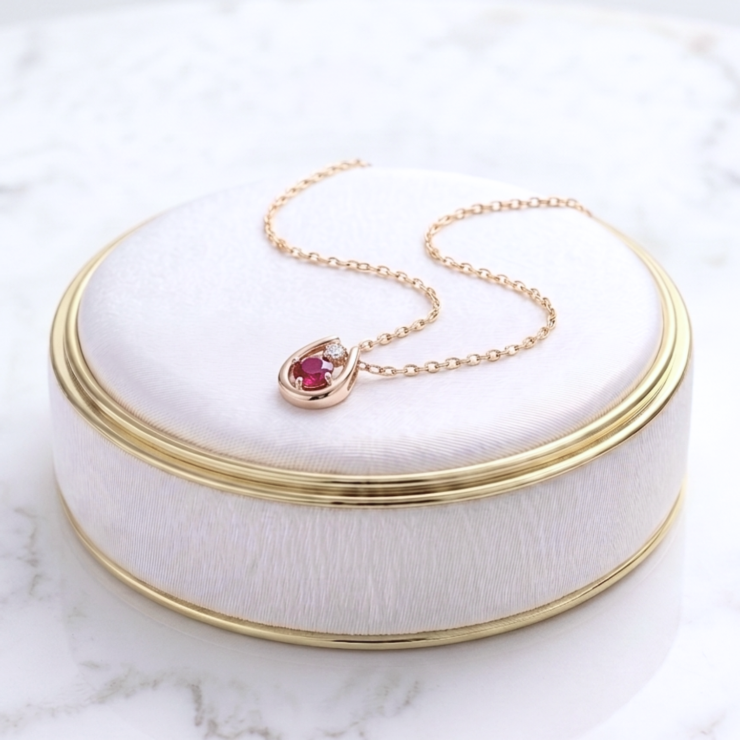 ルビー×ダイヤモンド0.01ct ホースシューネックレス K10YG