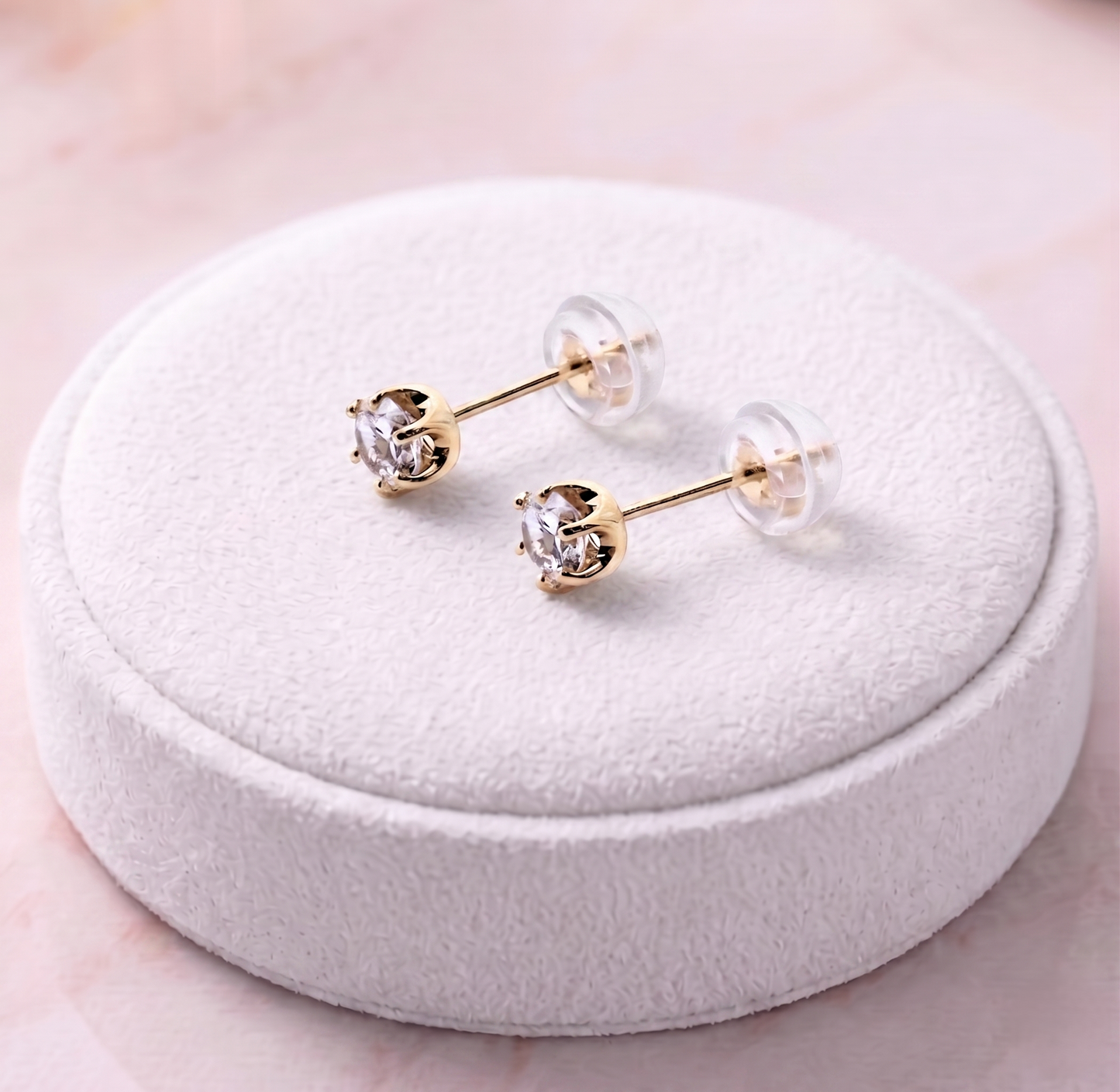 ダイヤモンド　0.2ｃｔ×2　スタットピアス　K18