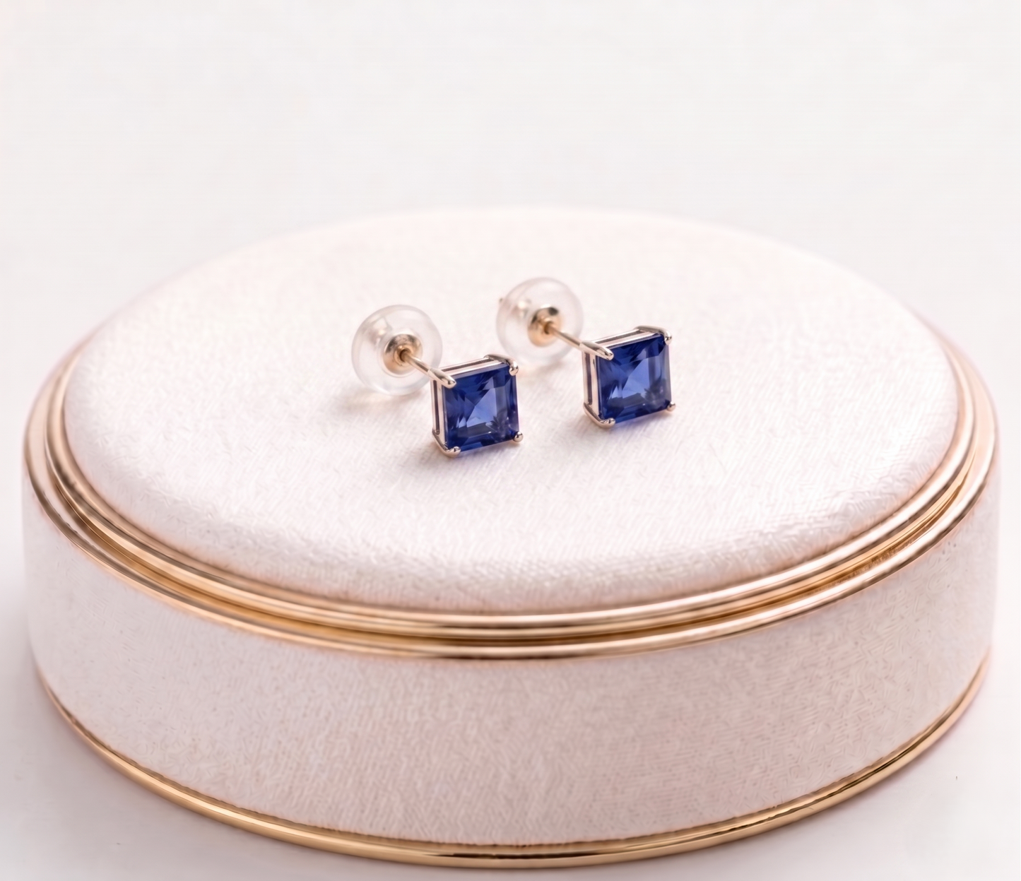 アイオライト　スクエアカット　スタッドピアス　K10YG